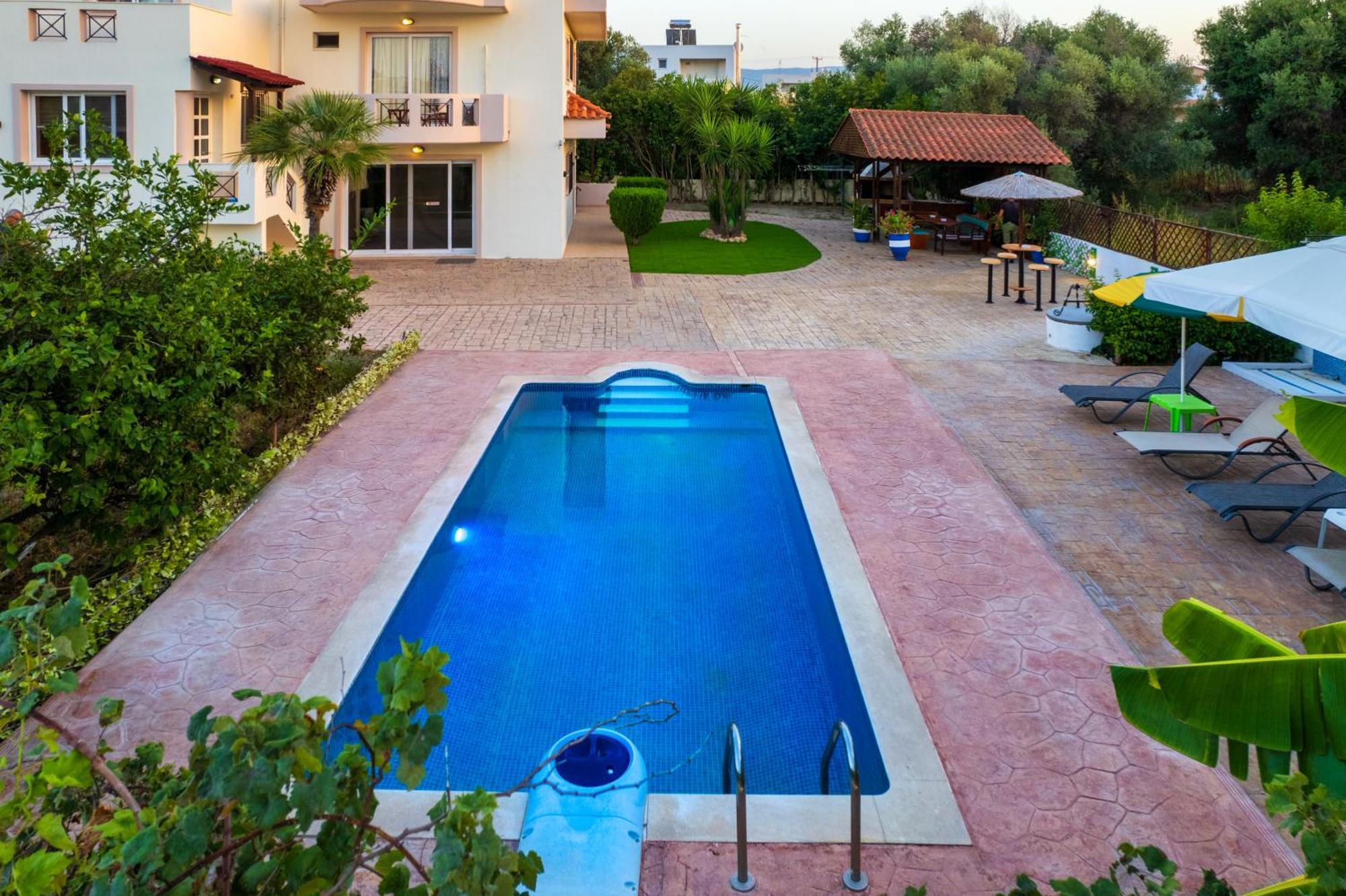 Rea Luxury 5 Bdrs With Swimming Pool Villa